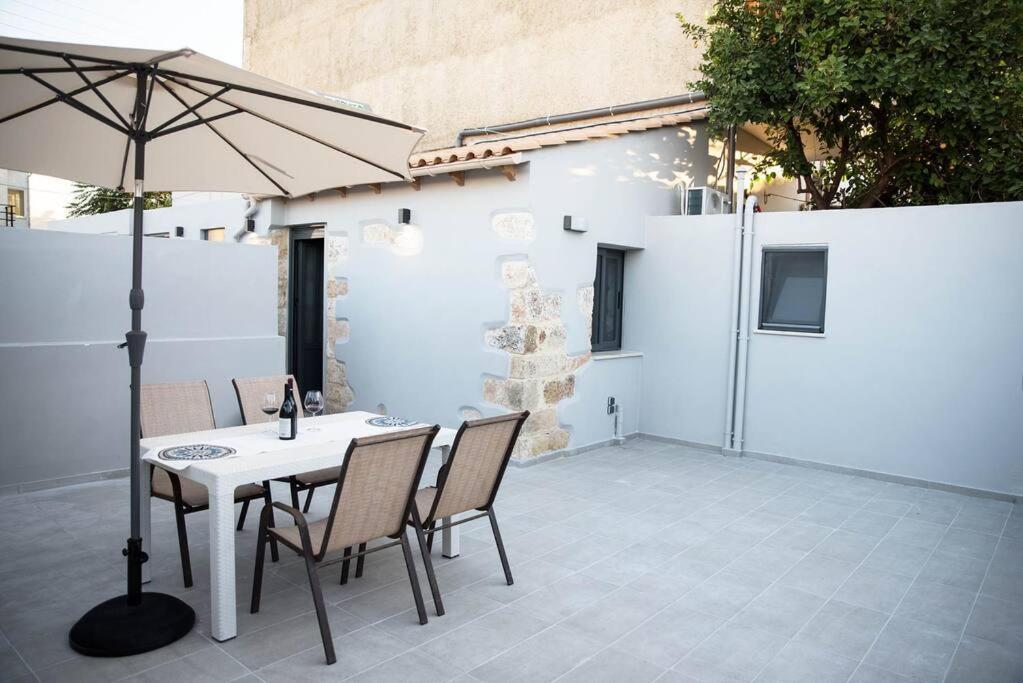 Myra City House Chania  Екстер'єр фото