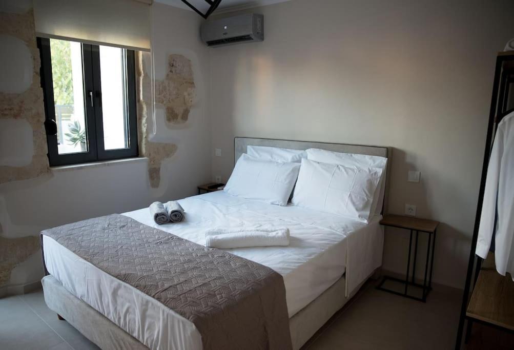 Myra City House Chania  Екстер'єр фото